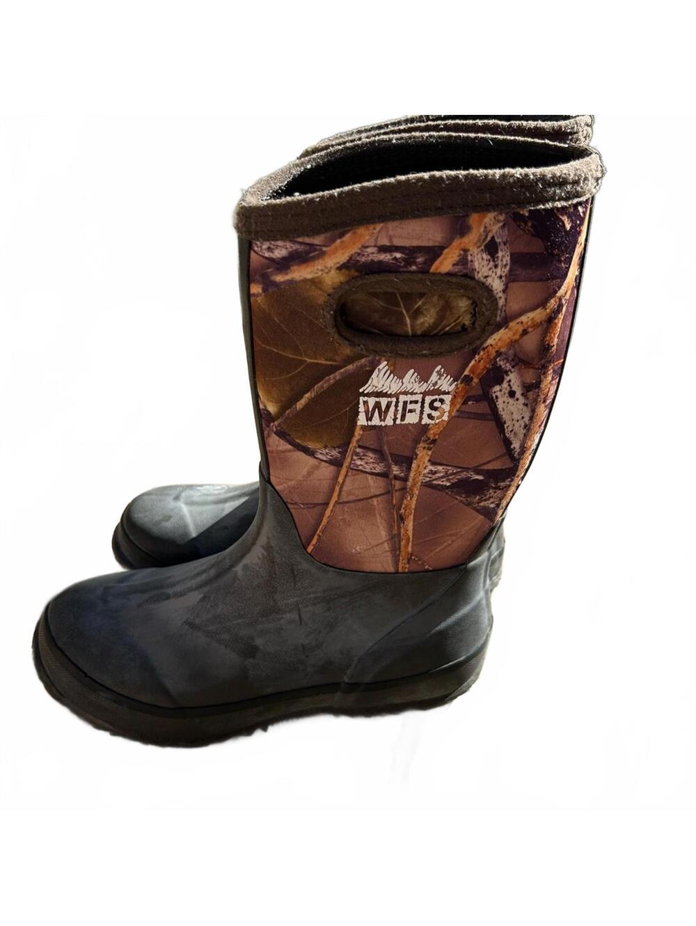 WFS Burly Camo Insulated Neoprene & Rubber BOG Boots | Kids Size 4